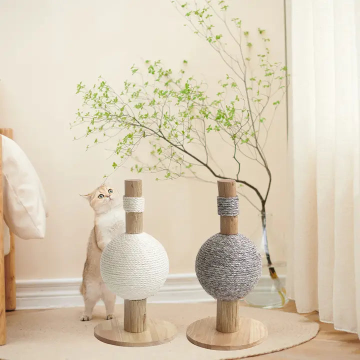 Lords & Labradors - Helsinki the Ball Cat Scratch Post