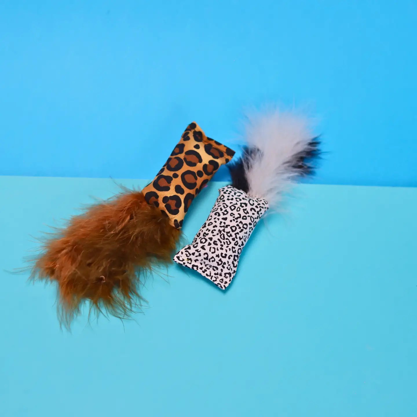 Meow Avenue Catnip Feather Kicker